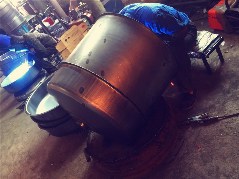 小型攪拌機內部焊接技術,保證無縫焊接--河北東圣吊索具制造有限公司--小型攪拌機|石材夾具|液壓堆高車|手動叉車