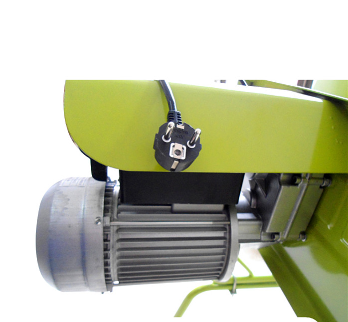 地式正反轉自動卸料小型攪拌機電機局部細節圖展示--河北東圣吊索具制造有限公司--小型攪拌機|石材夾具|液壓堆高車|手動叉車